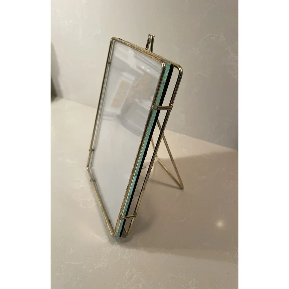 Brewster Home Fashions 5x7 Floating MCM Style Picture Frame in Gold